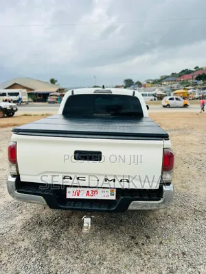 Toyota Tacoma 2020 White