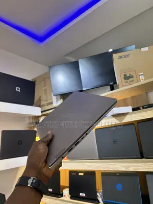 Laptop Lenovo IdeaPad U410 8GB Intel Core i5 SSD 256GB