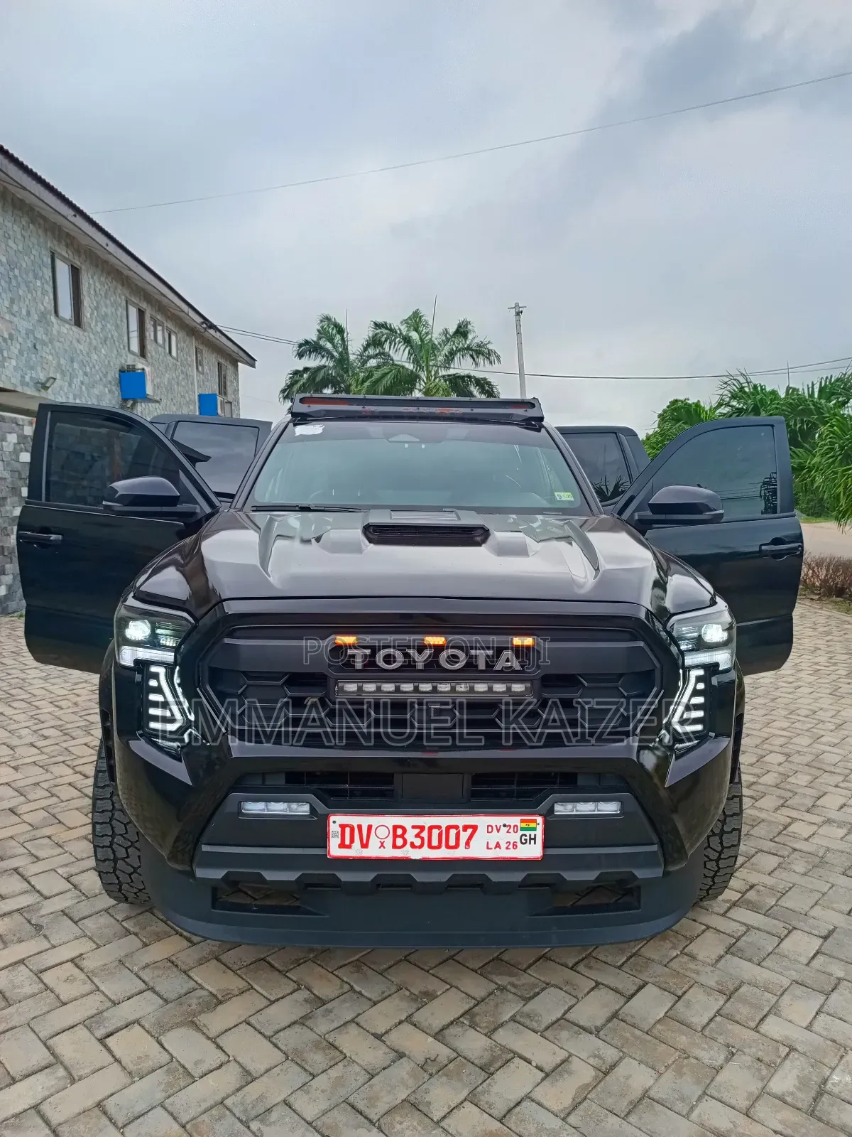 Toyota Tacoma 2024 Black