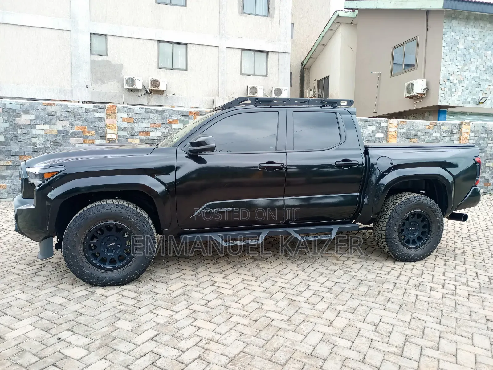 Toyota Tacoma 2024 Black