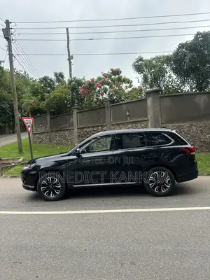 Mitsubishi Outlander 2.0 PHEV AWD 2018 Black