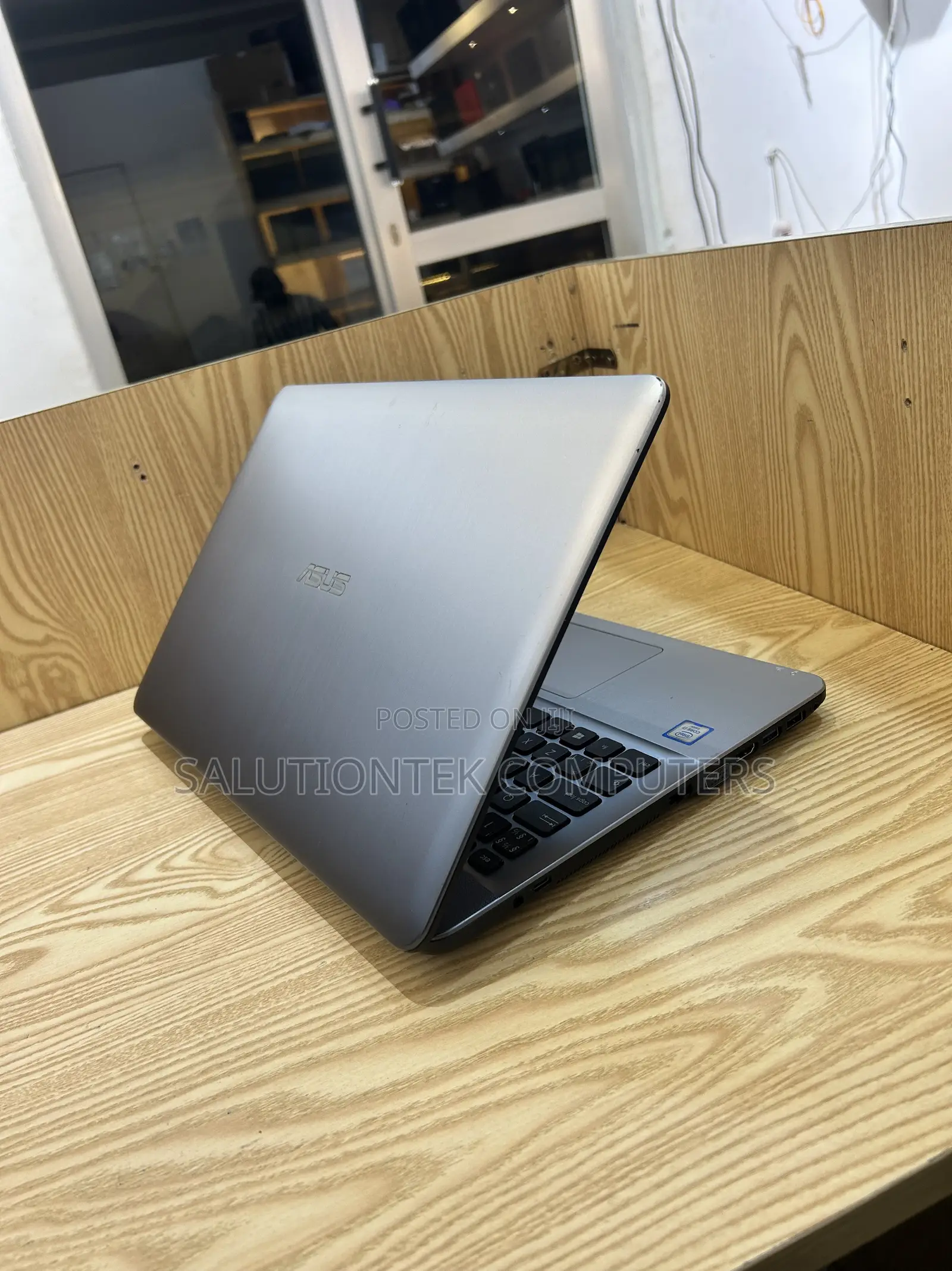 Laptop Asus Eee PC 1005PR 8GB Intel Core i7 SSD 256GB