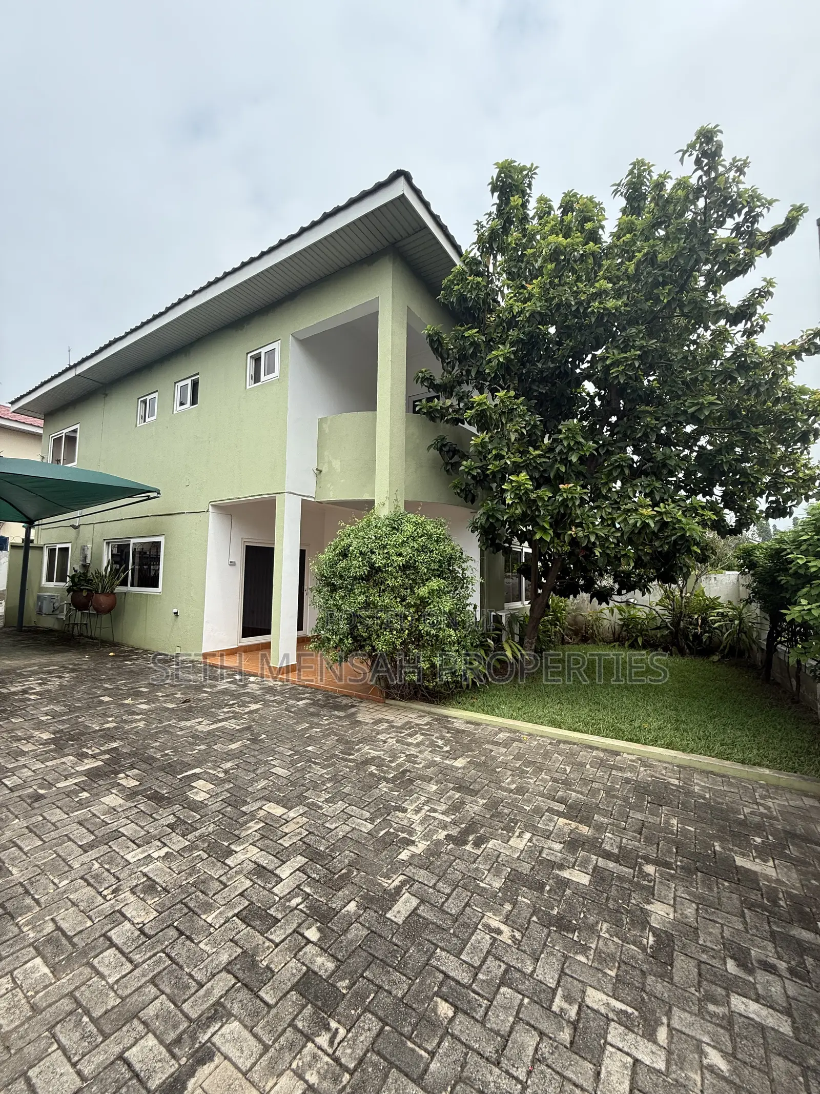 3bdrm House in 3 Bedroom Townhouse, US Embassy Area for rent