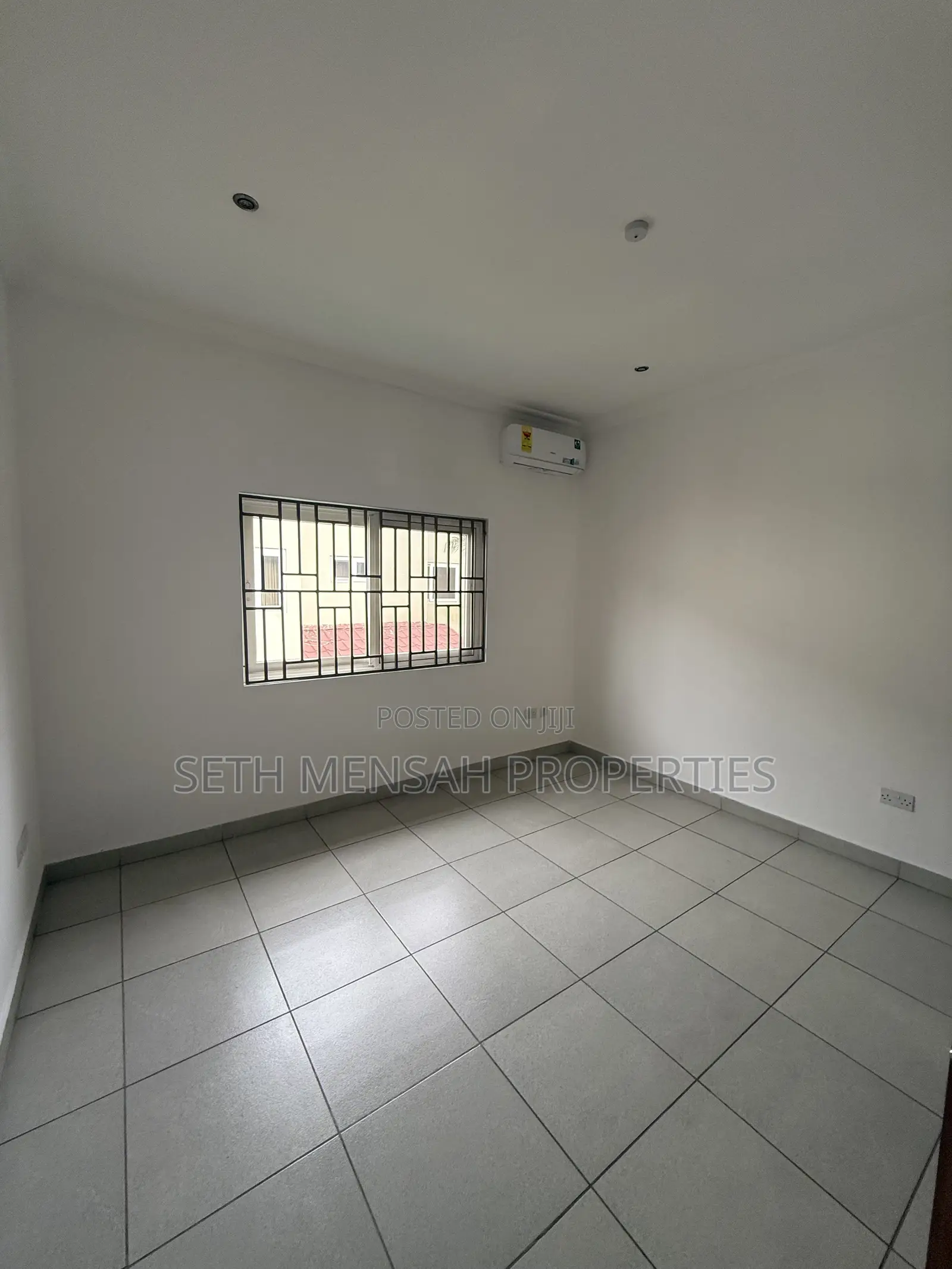 3bdrm House in 3 Bedroom Townhouse, US Embassy Area for rent