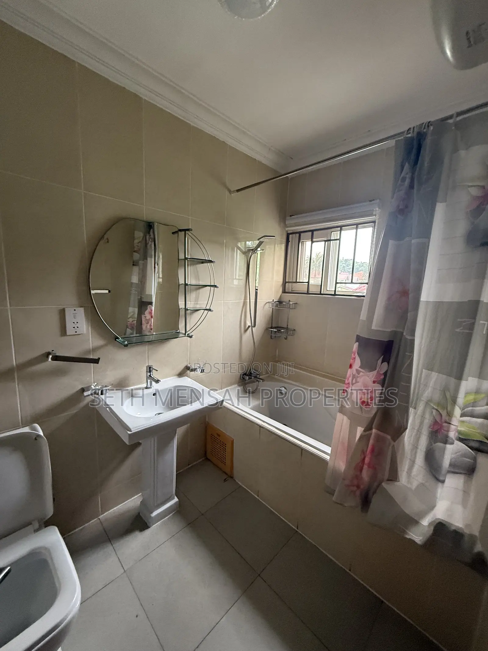 3bdrm House in 3 Bedroom Townhouse, US Embassy Area for rent