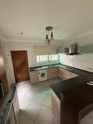 3bdrm House in 3 Bedroom Townhouse, US Embassy Area for rent