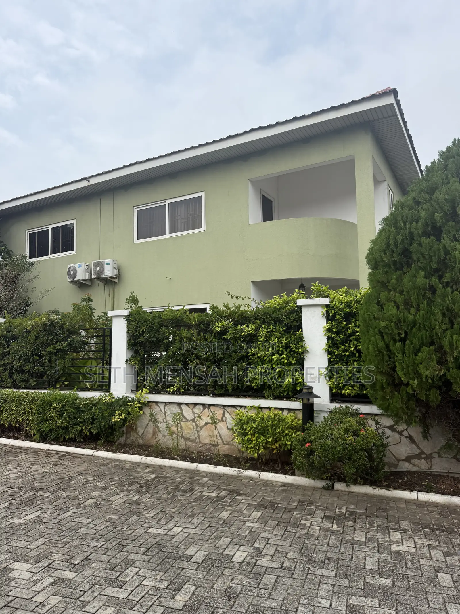 3bdrm House in 3 Bedroom Townhouse, US Embassy Area for rent