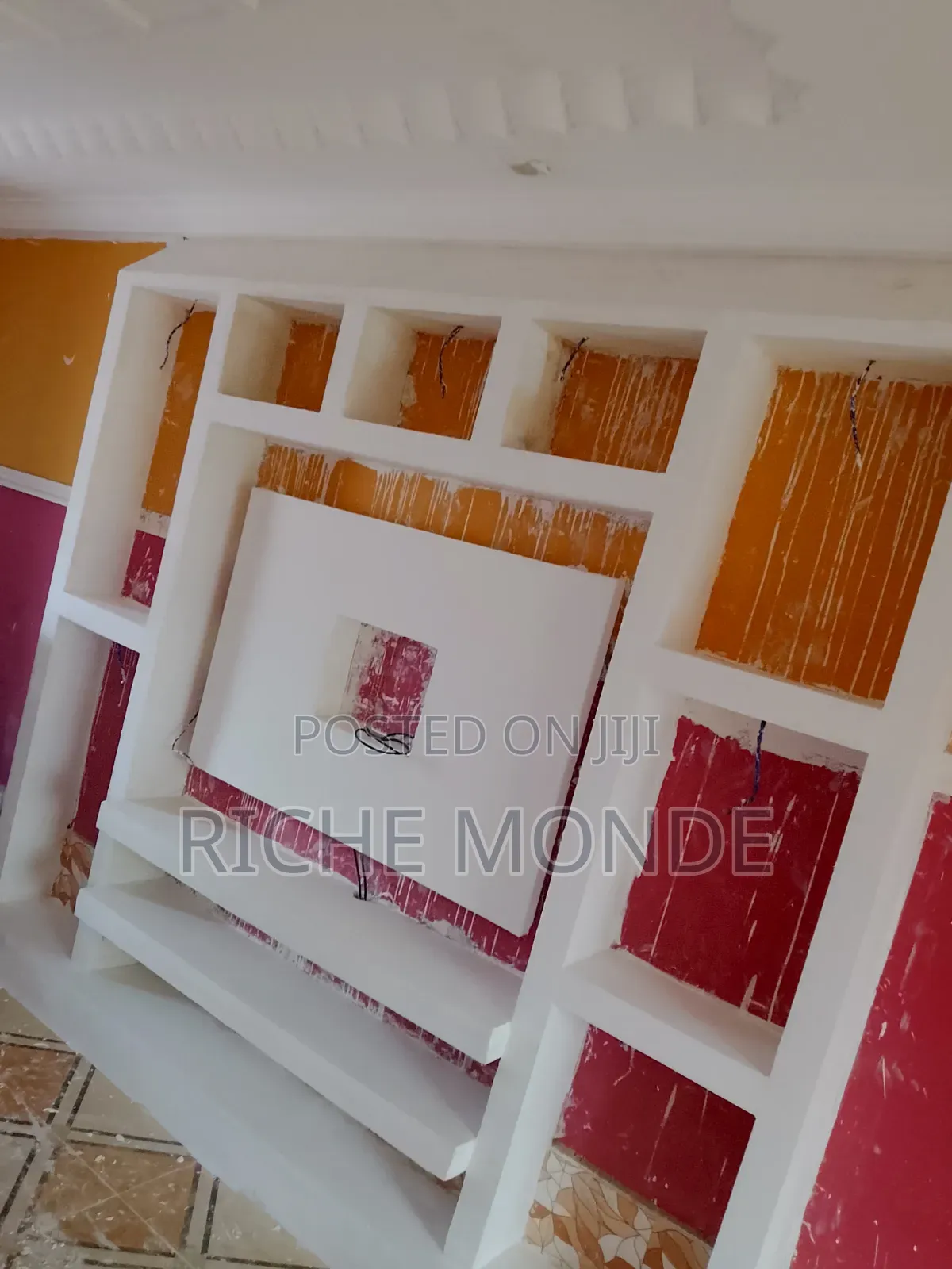 Inside Decoration (Tv Stand)