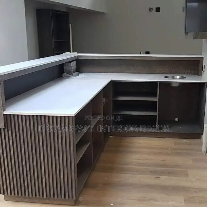 Custom Reception Desk Workspace Counters