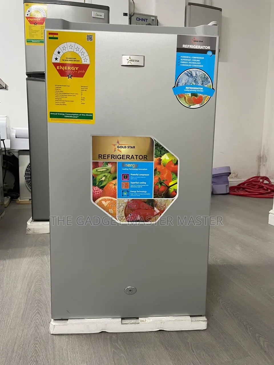 Gold Star GSKS-90l Table Top Refrigerator