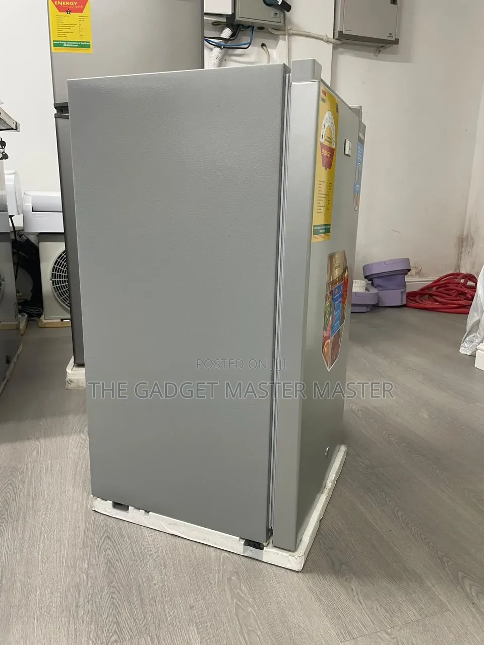 Gold Star GSKS-90l Table Top Refrigerator
