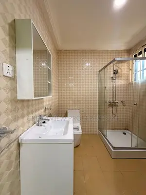 4bdrm Duplex in Oyibi for rent