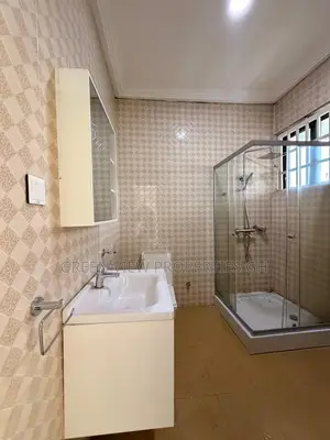 4bdrm Duplex in Oyibi for rent