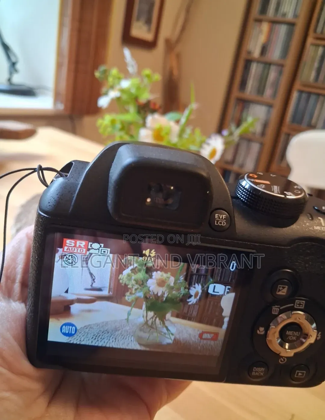 Fujifilm Finepix S3300 14mp 26x Bridge Digital Camera Built-in Flash