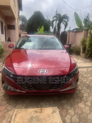 Hyundai Elantra 2023 Red