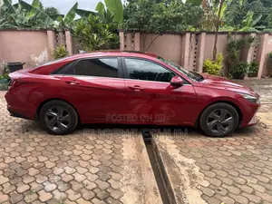 Hyundai Elantra 2023 Red