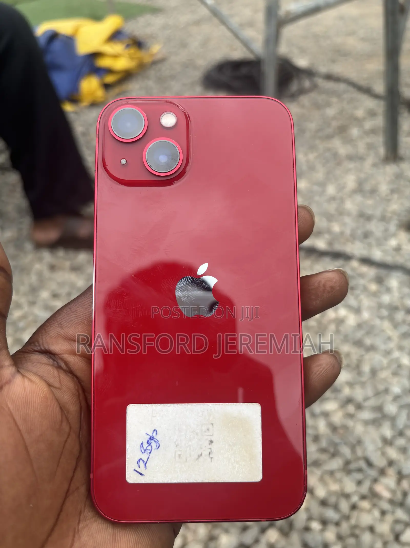Apple iPhone 13 128 GB Red