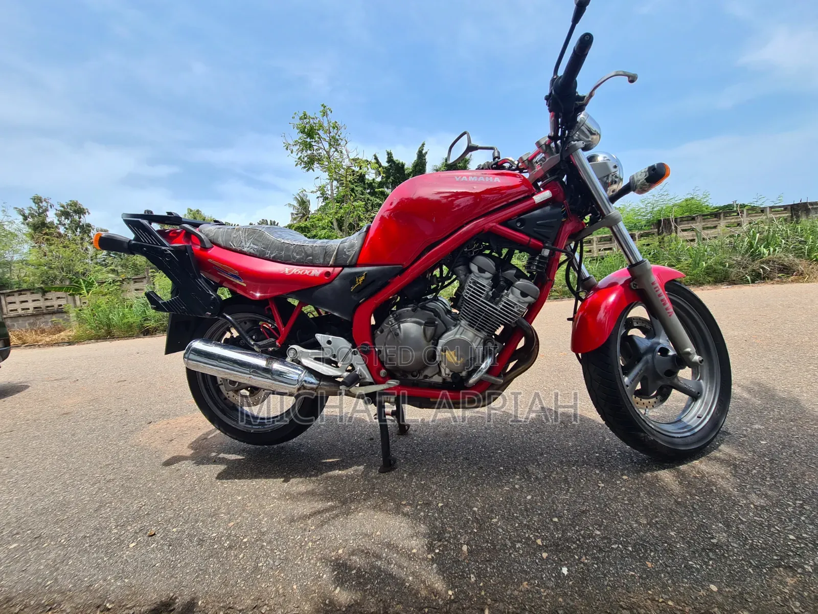 Yamaha 2002 Red