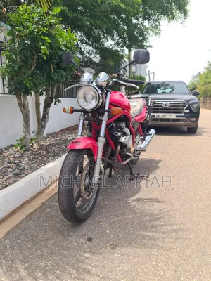 Yamaha 2002 Red