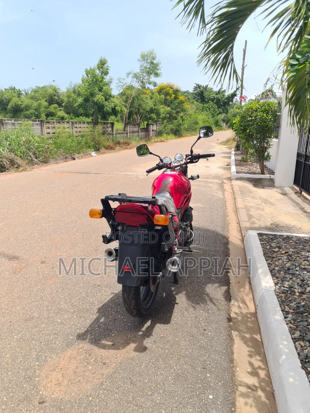 Yamaha 2002 Red
