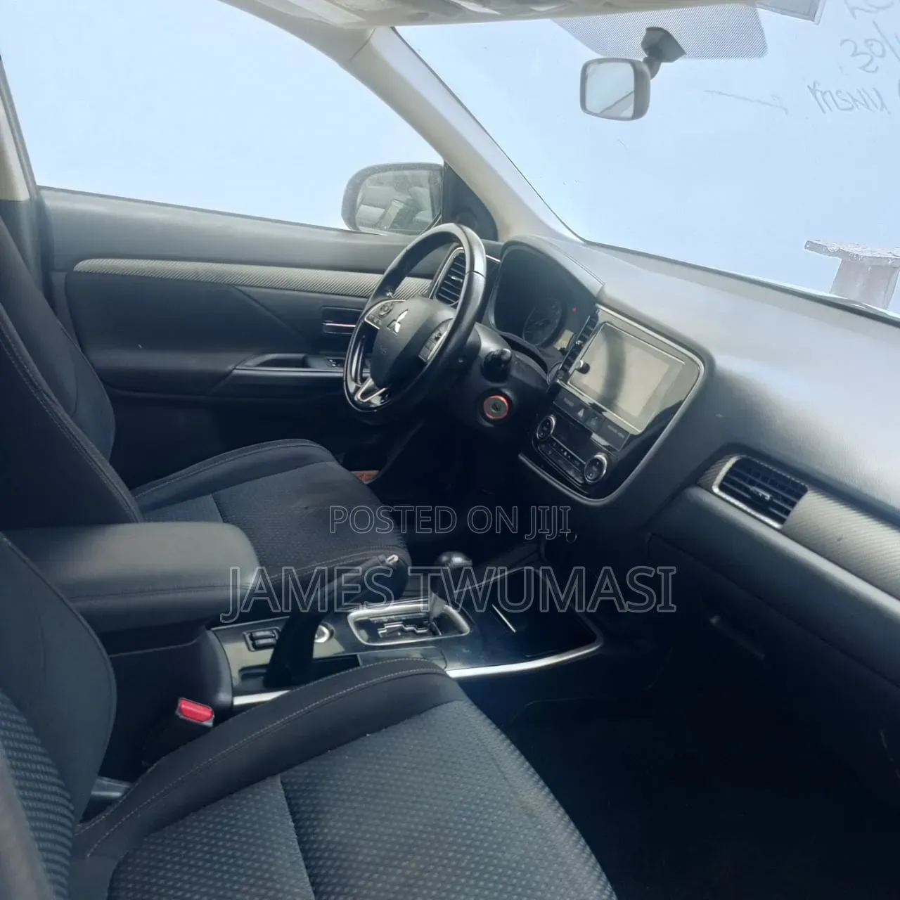 Mitsubishi Outlander 2018 White
