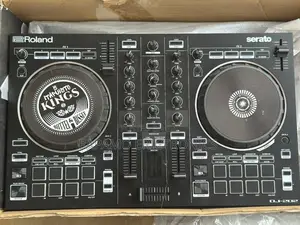 Roland Dj-202 Serato Dj Controller 2-Channel