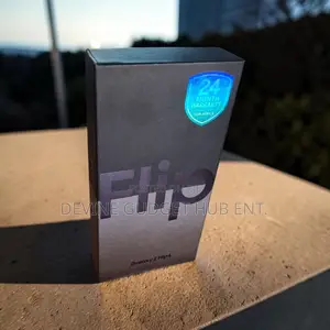 New Samsung Galaxy Z Flip4 256 GB Rose Gold