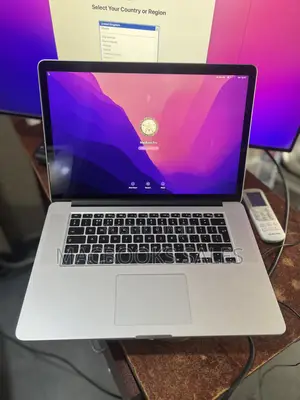 Laptop Apple MacBook Pro 2015 16GB Intel Core i7 SSD 256GB