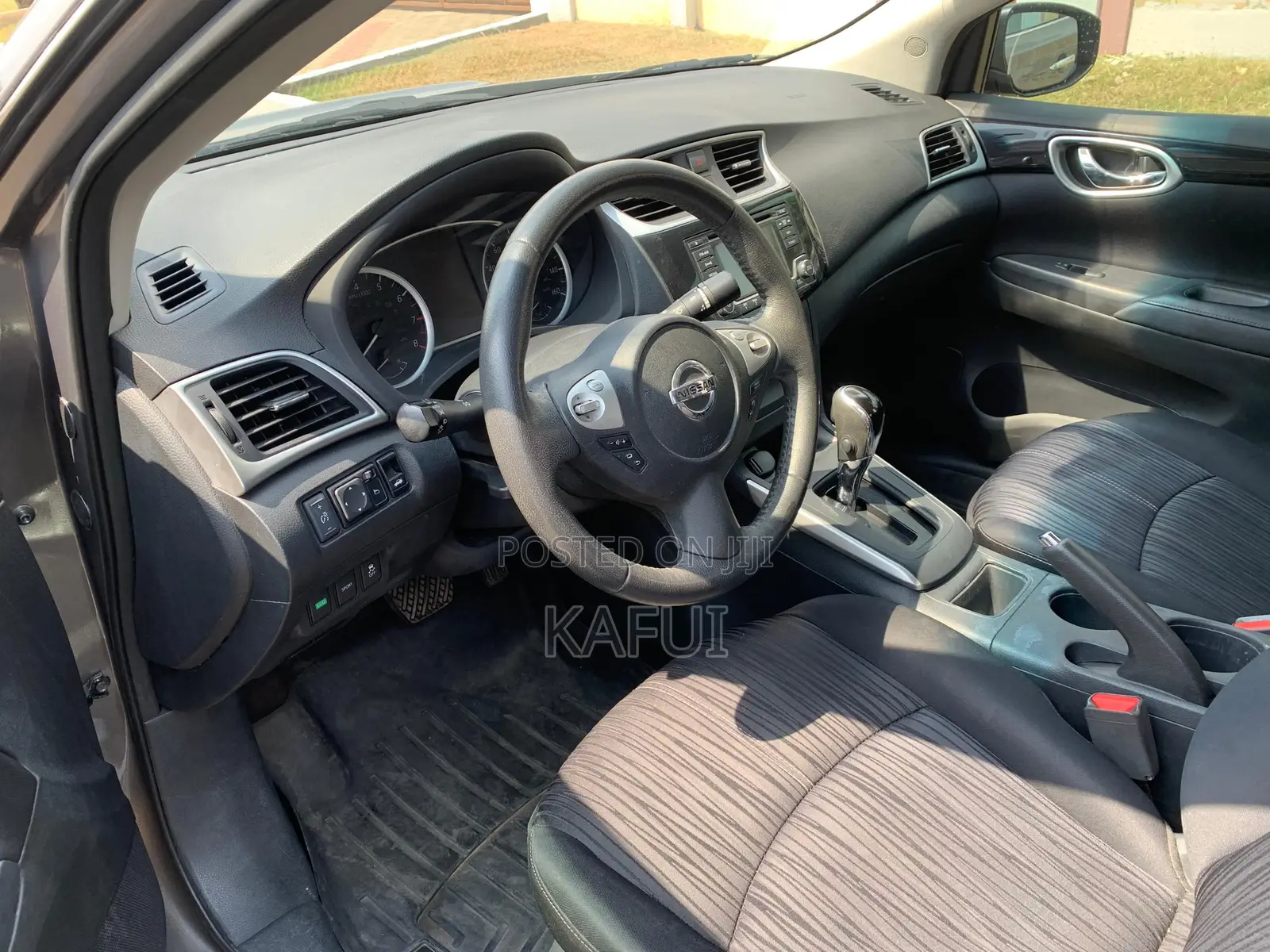 Nissan Sentra SV 2016 Gray