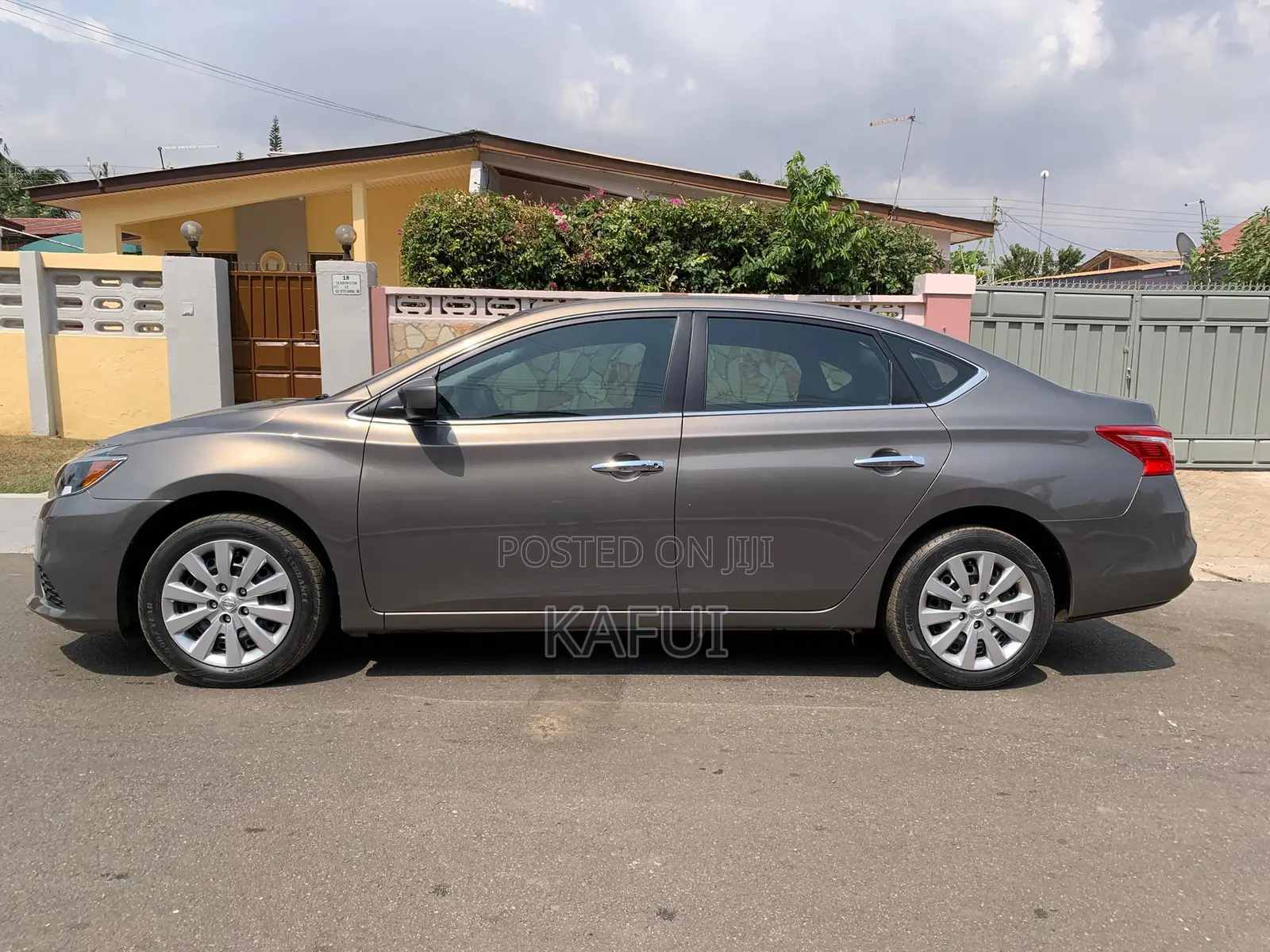 Nissan Sentra SV 2016 Gray