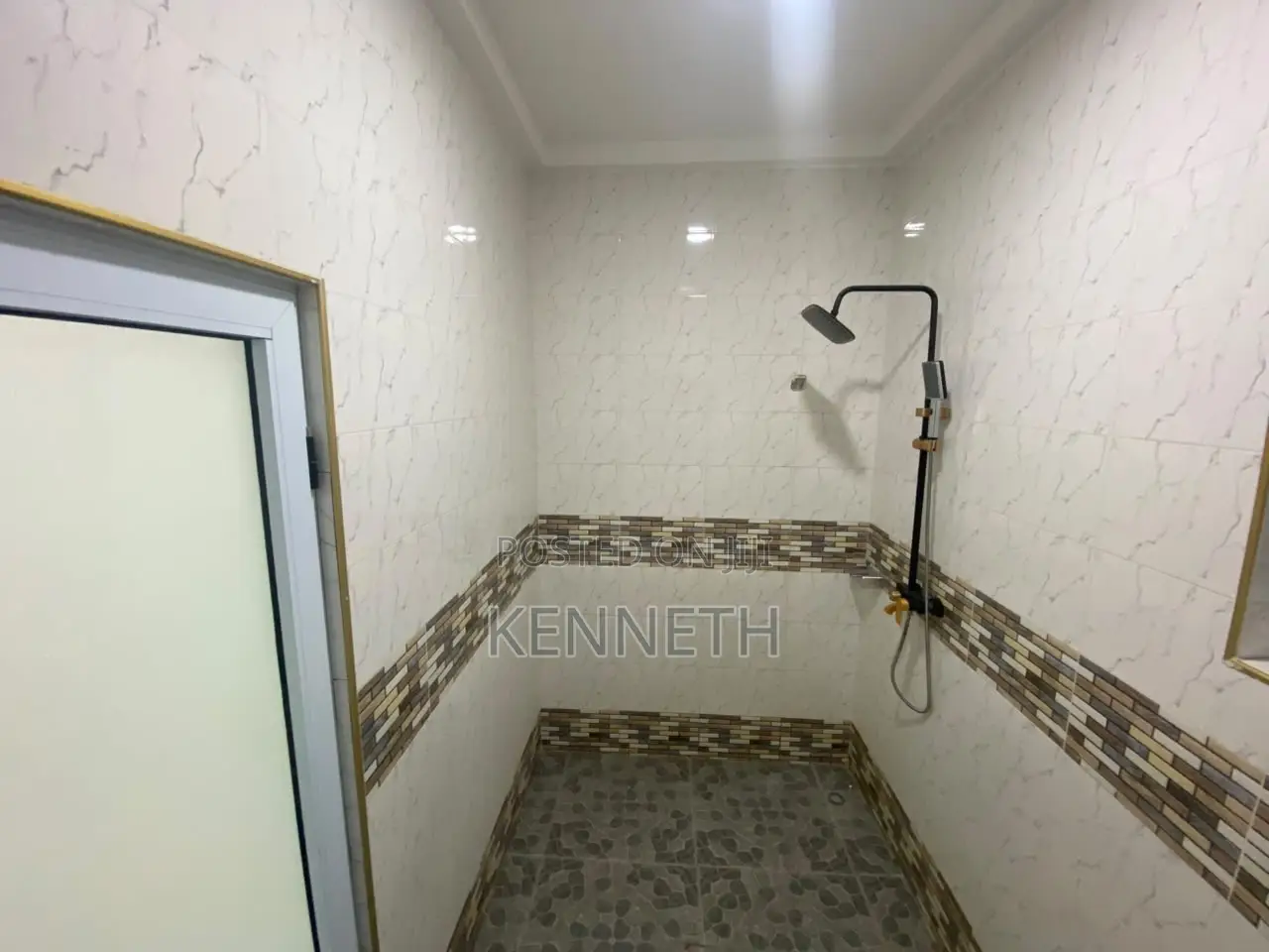 2bdrm Apartment in Kencity Homes, Nsawam Adoagyiri Municipal for rent