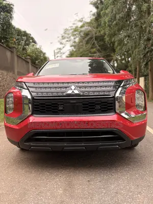 Mitsubishi Outlander ES 2024 Red