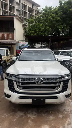 New Toyota Land Cruiser 2024 White
