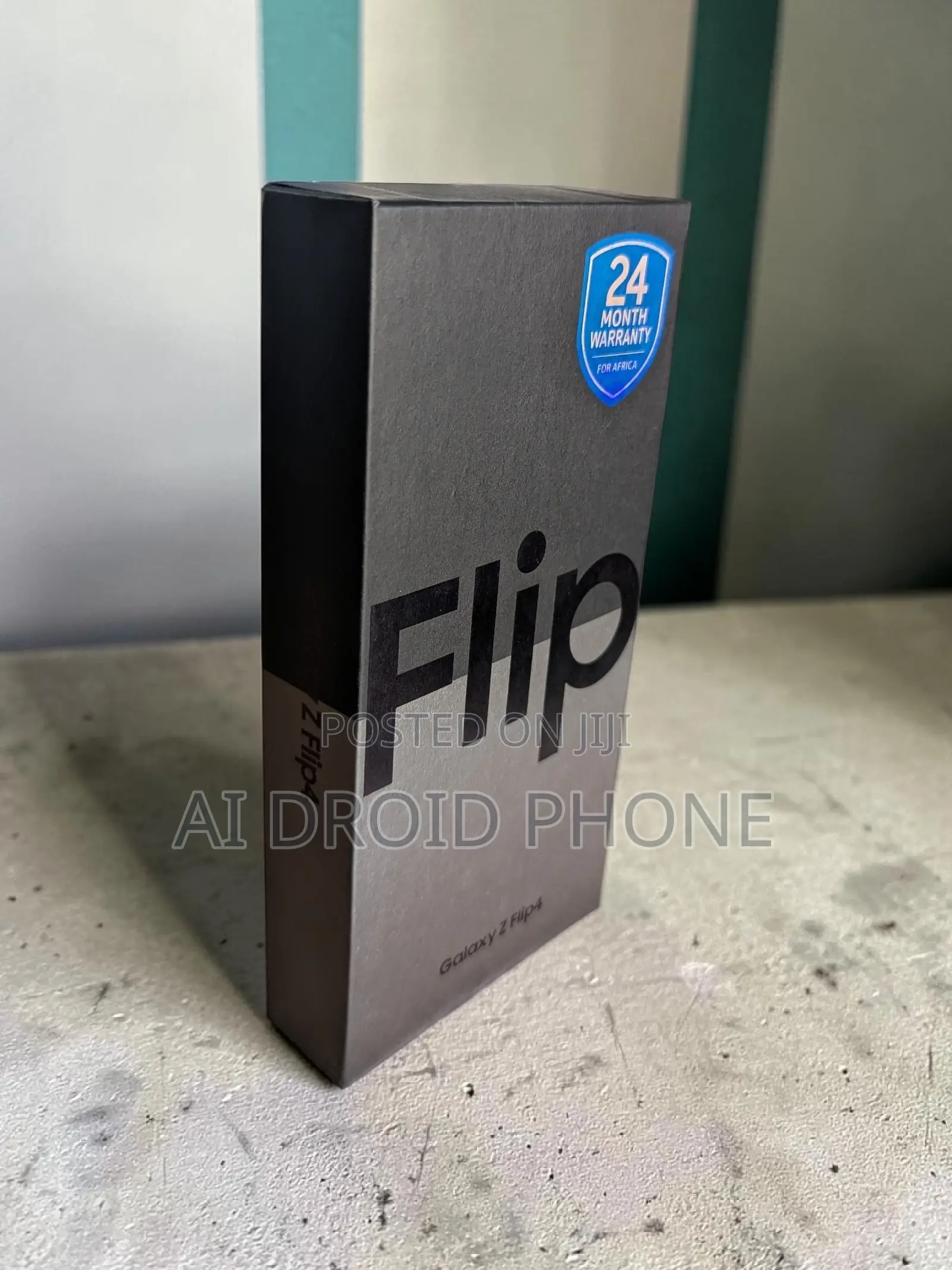 New Samsung Galaxy Z Flip4 256 GB Gray