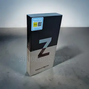 New Samsung Galaxy Z Flip 3 256 GB Gold