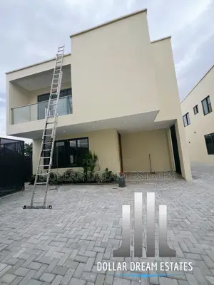 4bdrm Townhouse / Terrace in East Legon for rent