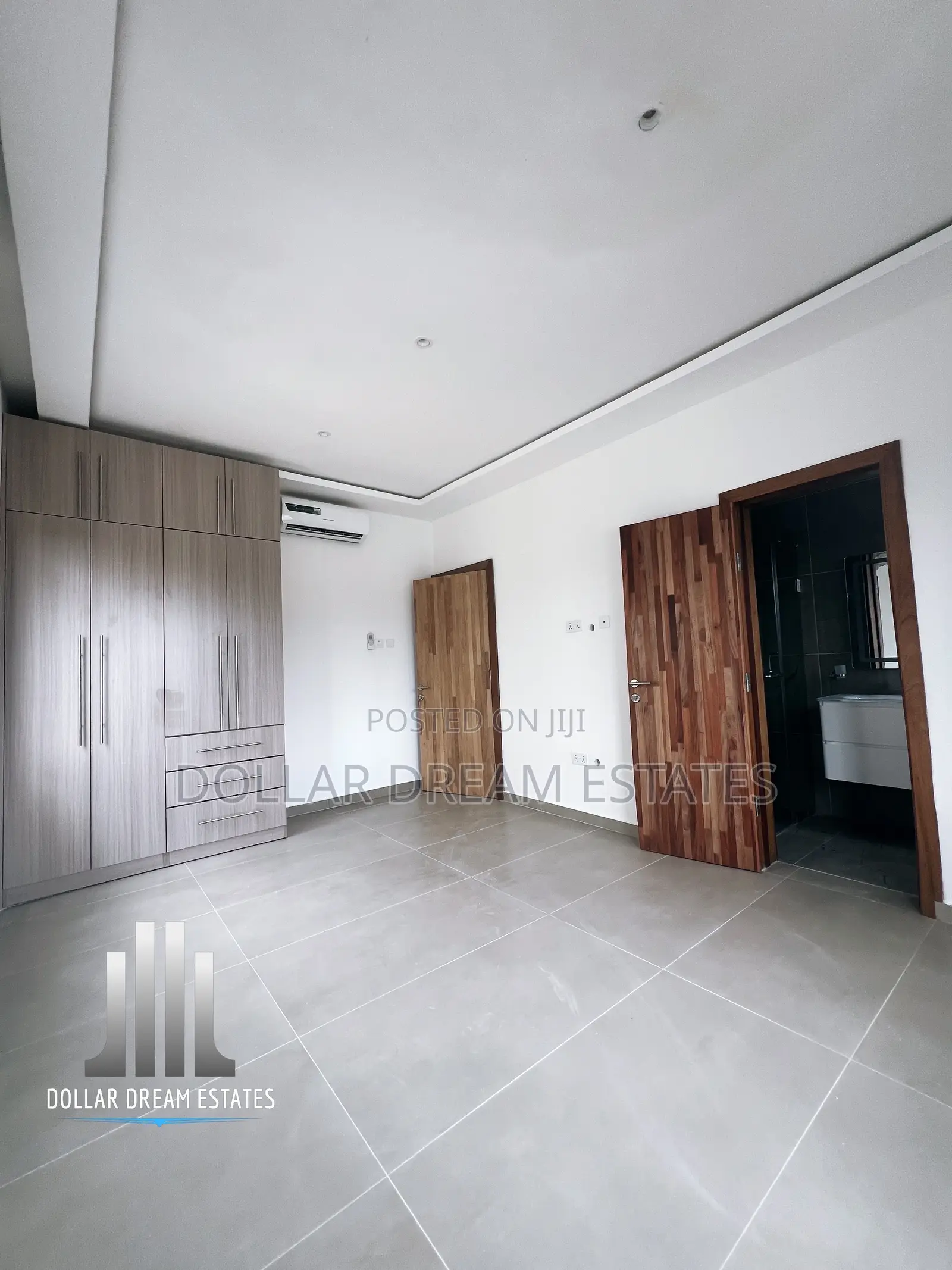 4bdrm Townhouse / Terrace in East Legon for rent