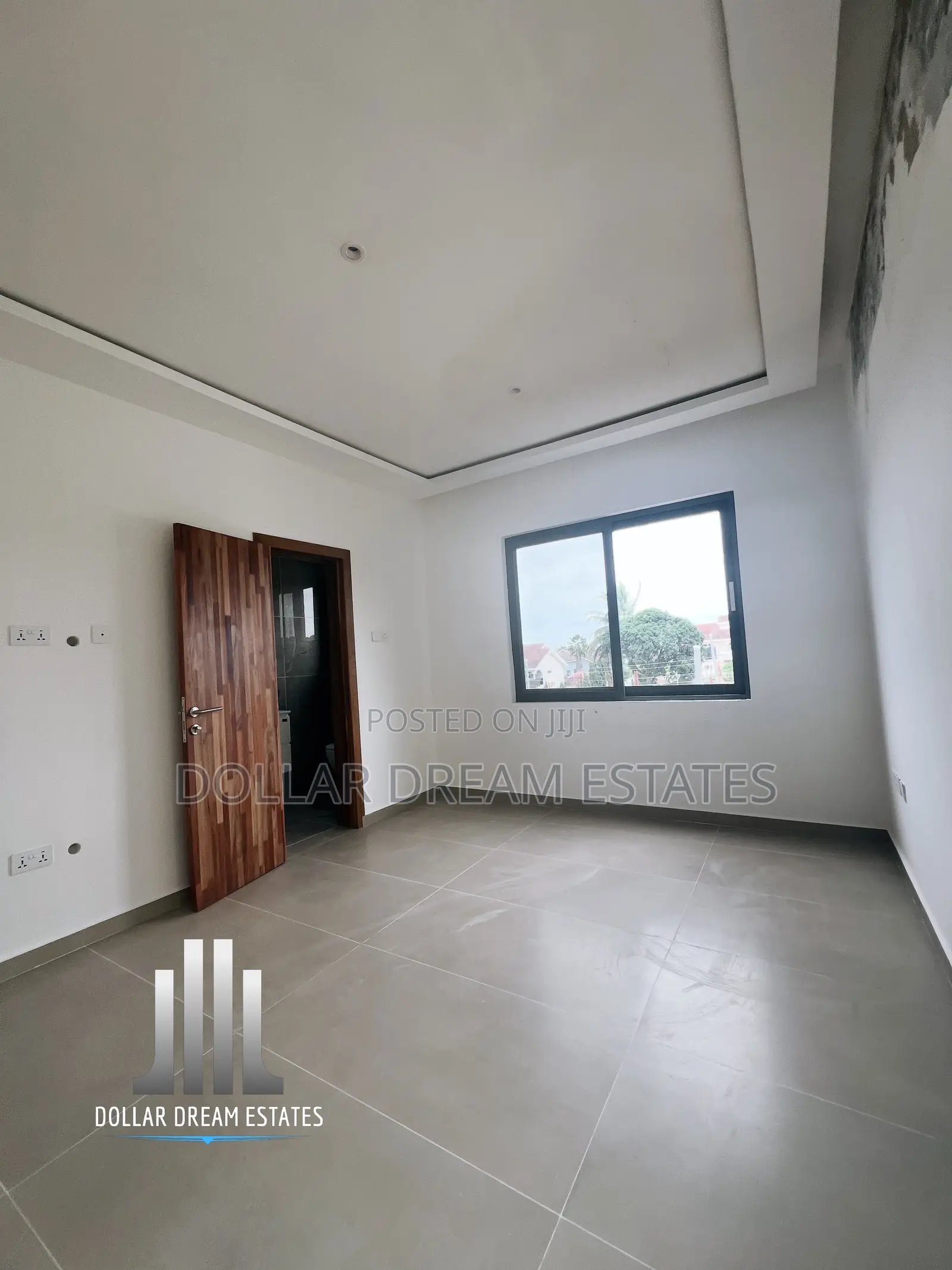 4bdrm Townhouse / Terrace in East Legon for rent
