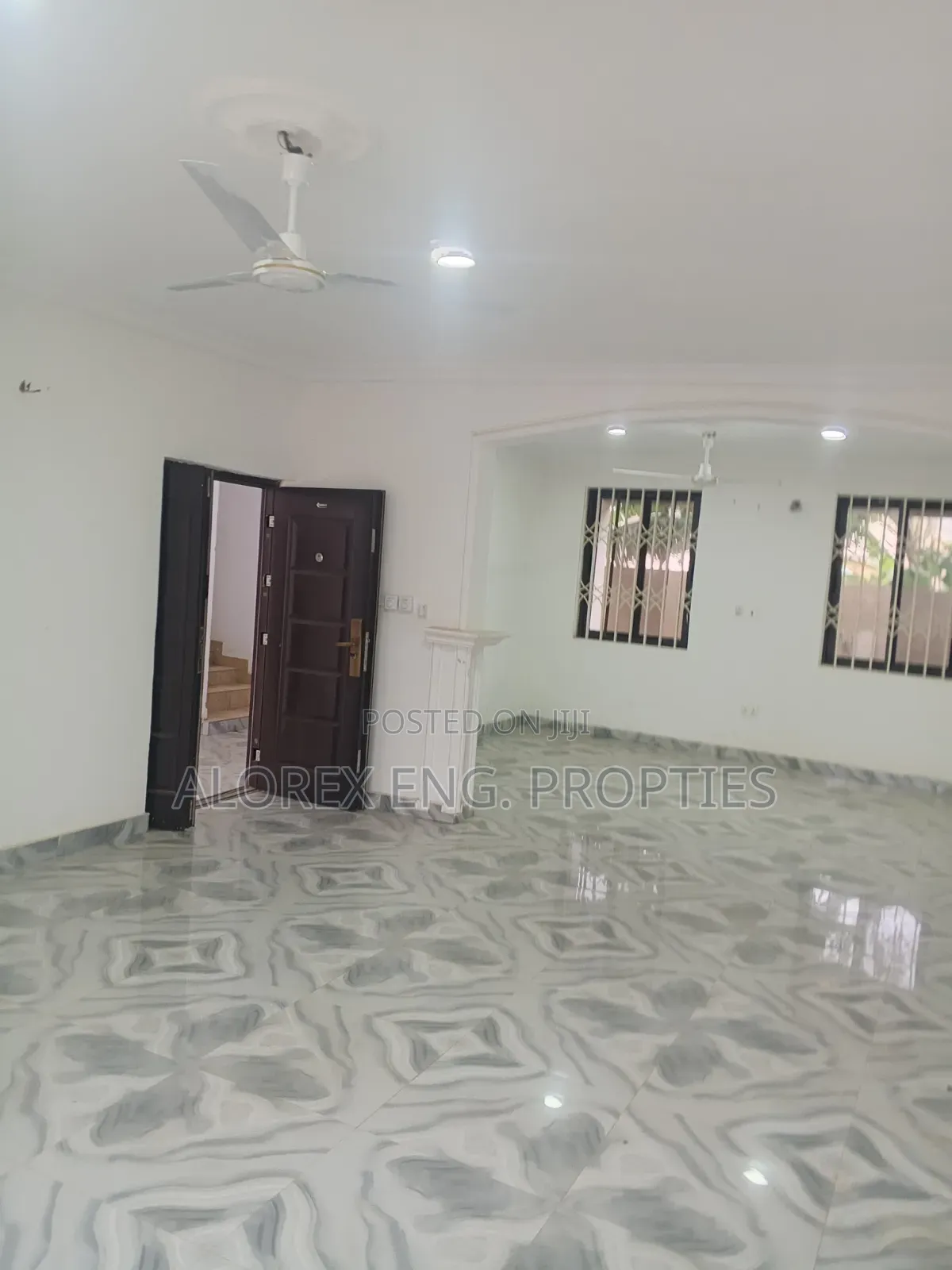 5bdrm Duplex in Pantang Hospital, Pentecost for rent