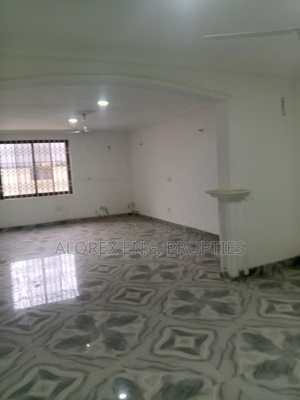 5bdrm Duplex in Pantang Hospital, Pentecost for rent