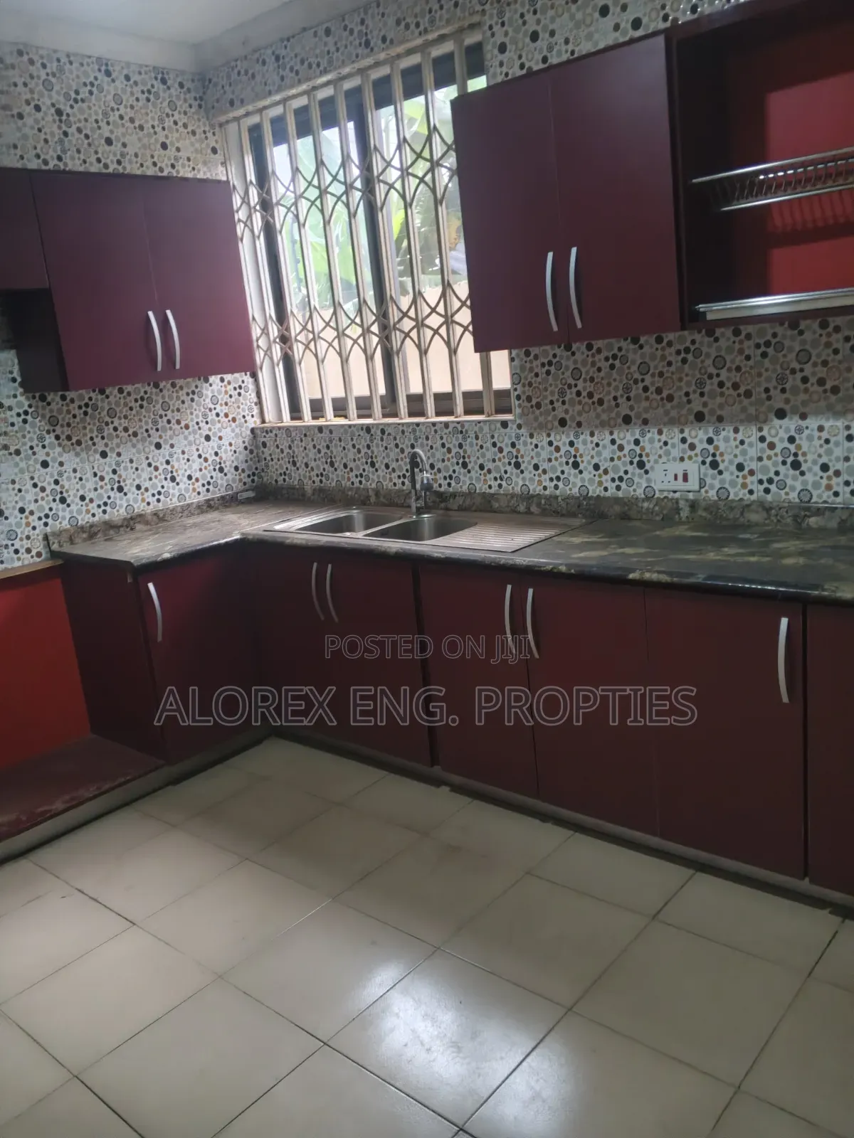 5bdrm Duplex in Pantang Hospital, Pentecost for rent
