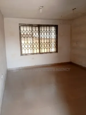 2bdrm Apartment in Born To Pray Estate, Ejisu-Juaben Municipal for rent