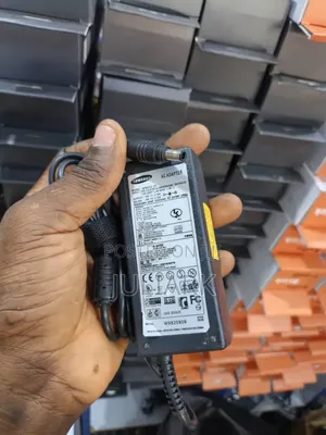 Samsung Charger 19v 3.16a 65w