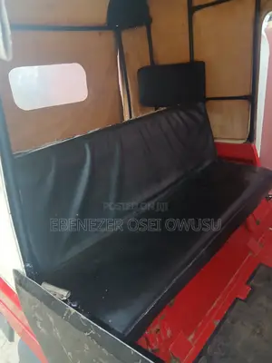 Piaggio 2025 Red