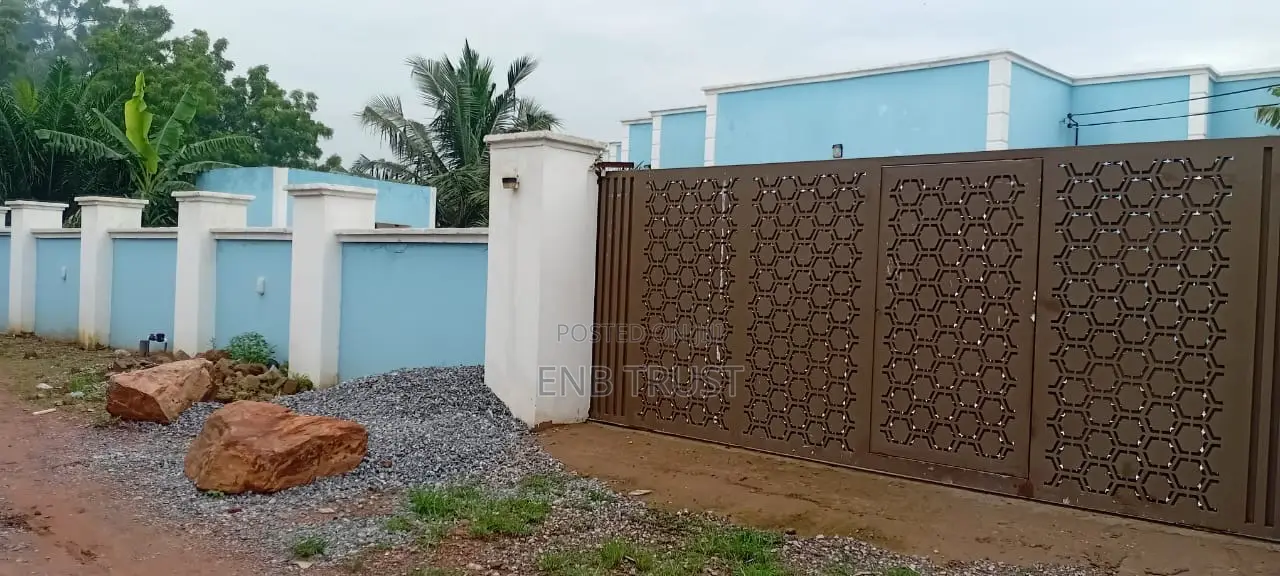 4bdrm House in Abokobi, Pentecost for sale