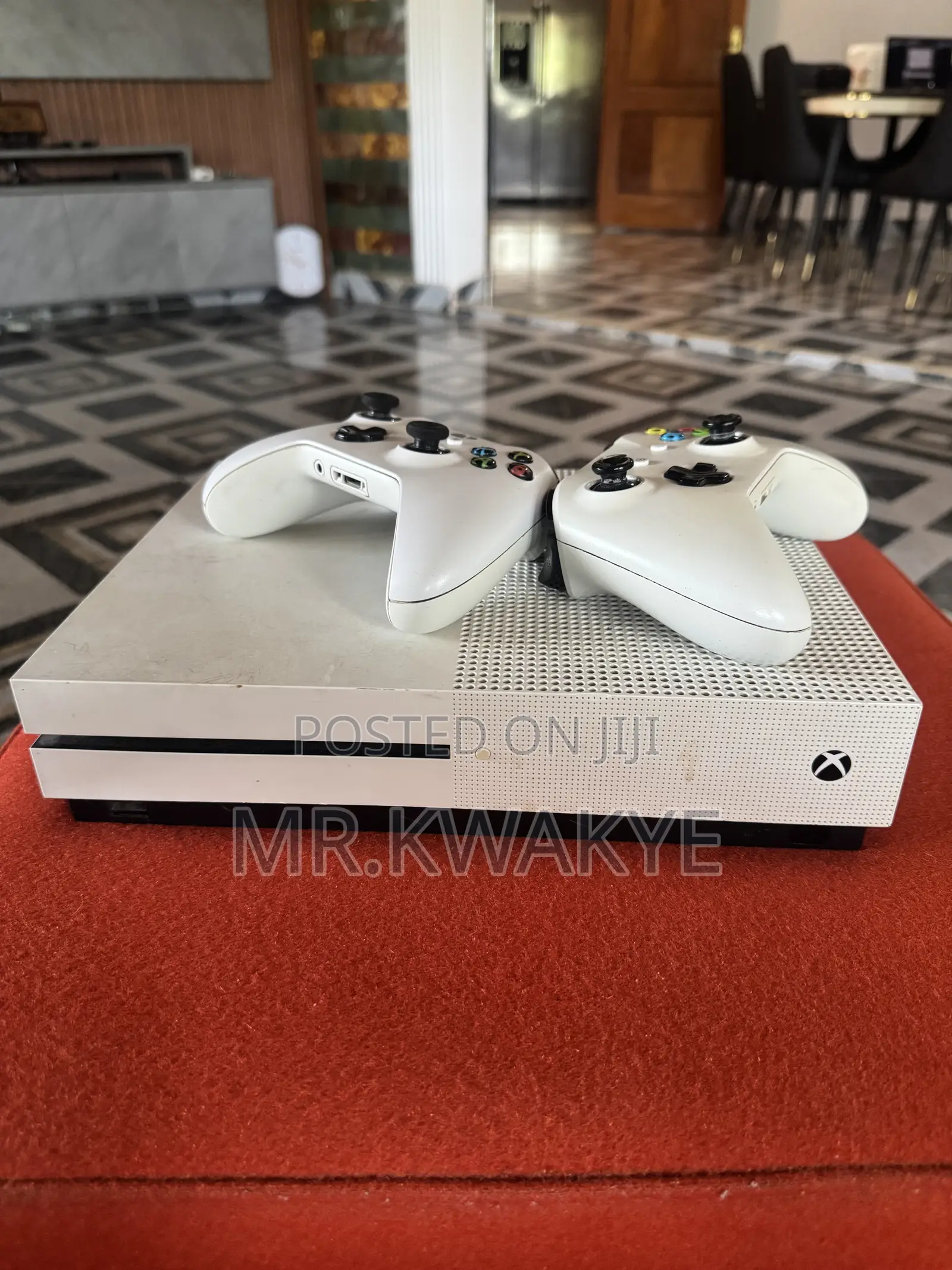 Xbox One S