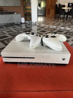 Xbox One S