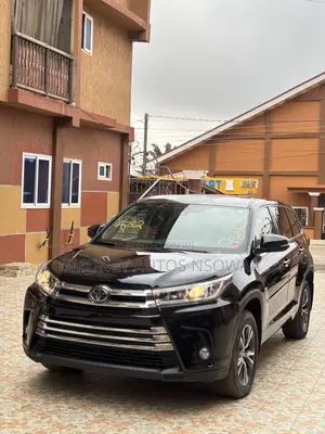 Toyota Highlander LE 4x2 (2.7L 4cyl 6A) 2018 Black