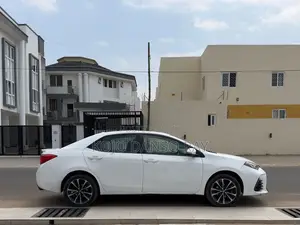Toyota Corolla XSE 4dr Sedan (1.8L 4cyl CVT) 2017 White