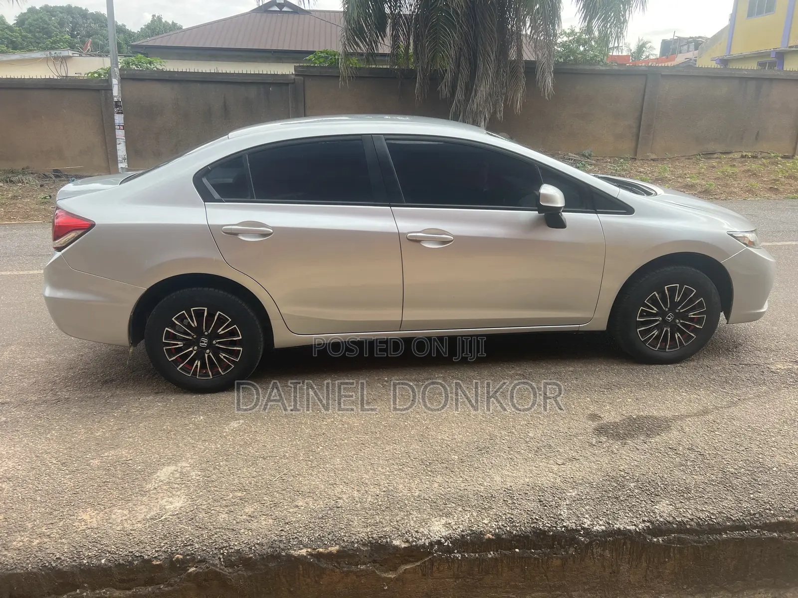 Honda Civic LX 4dr Sedan (1.8L 4cyl 5M) 2014 Silver